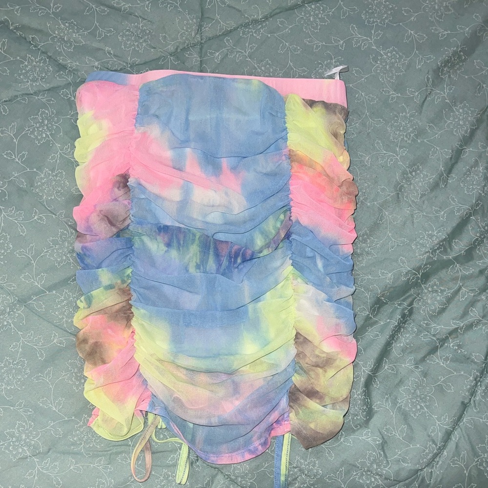 Colorful Ruched Mini Skirt - Picture 4 of 5